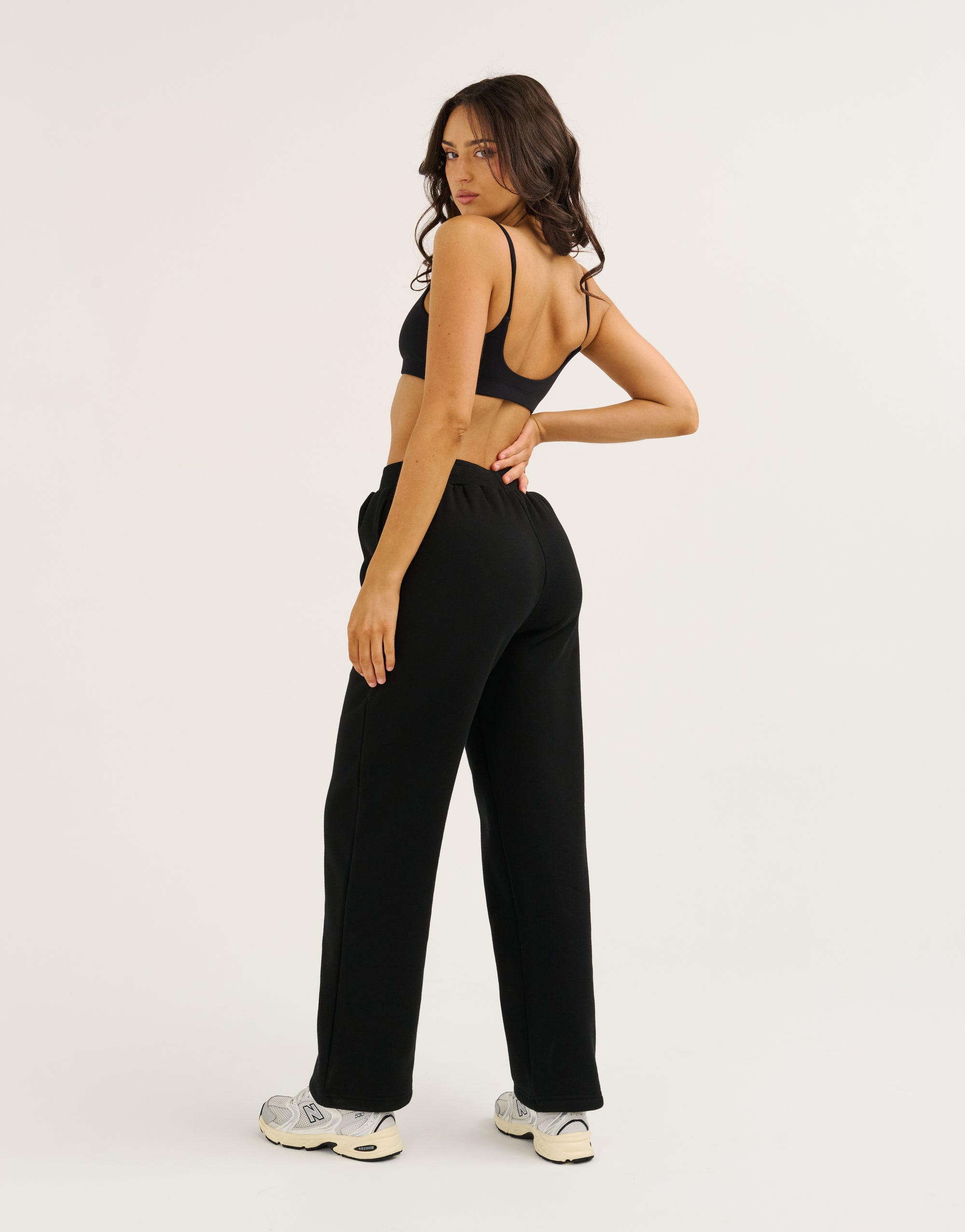 Elemental Straight Leg Sweatpants - Black