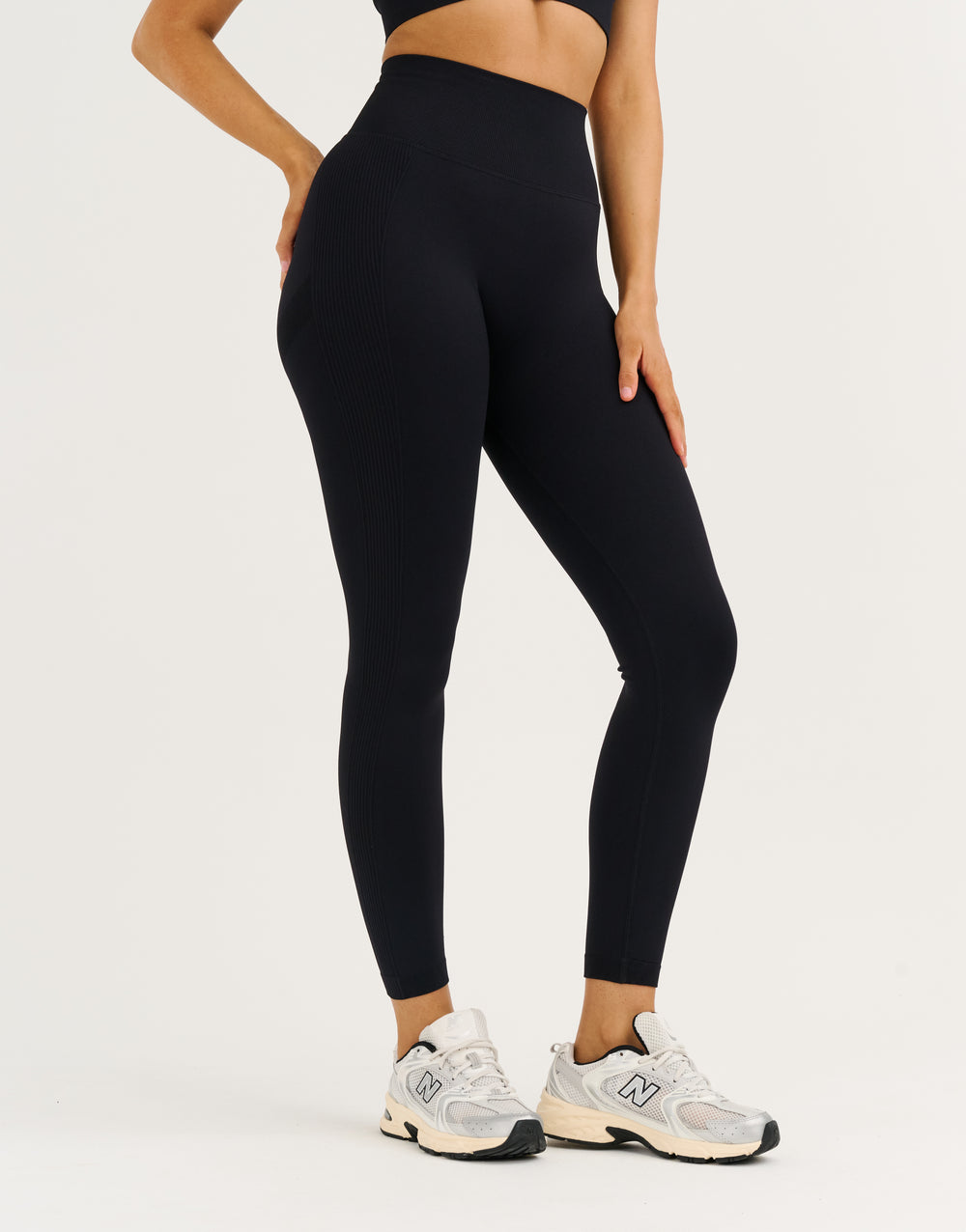 Arise Essential Leggings V2 - Stealth Black