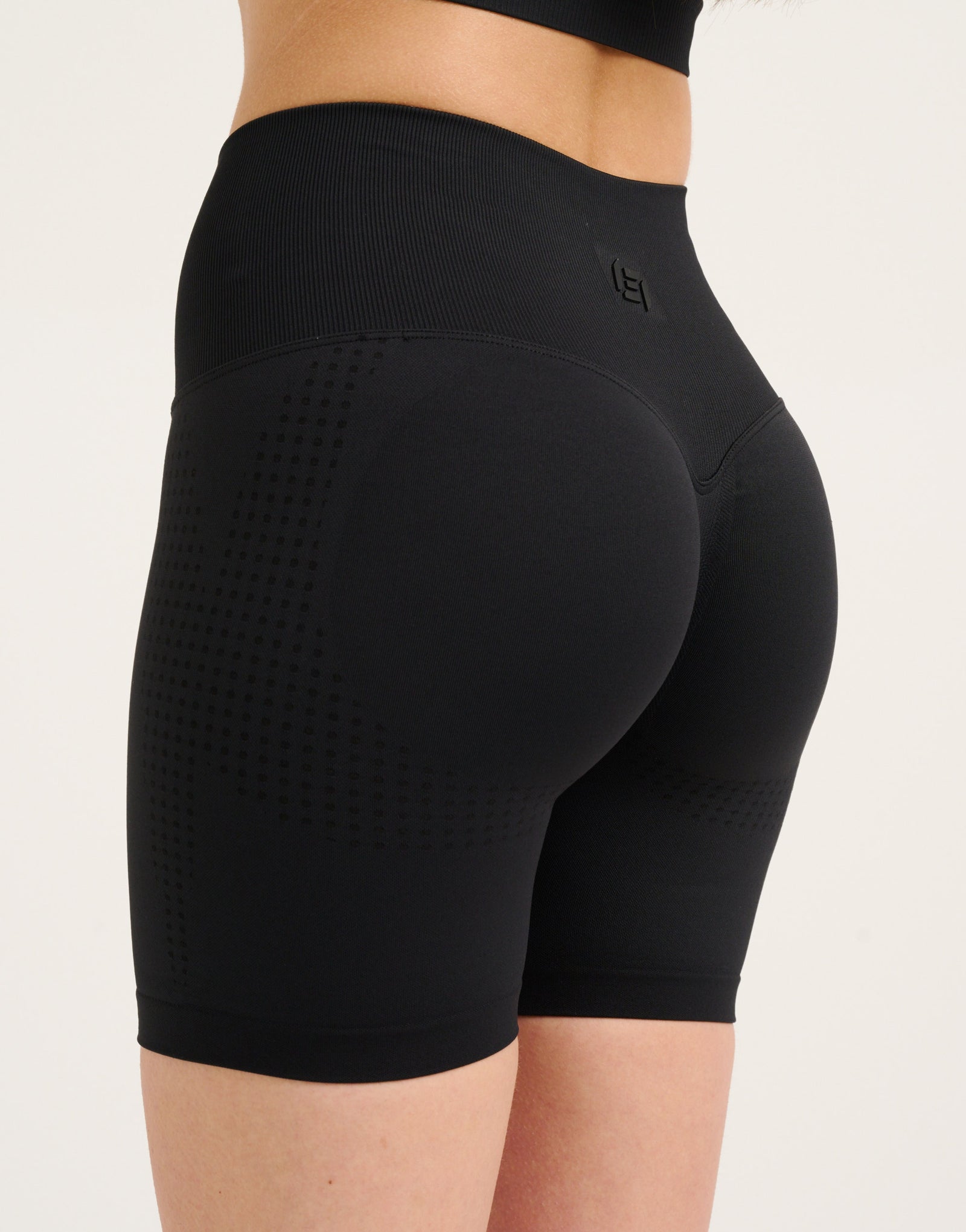 Tempo Pulse Shorts - Phantom Black