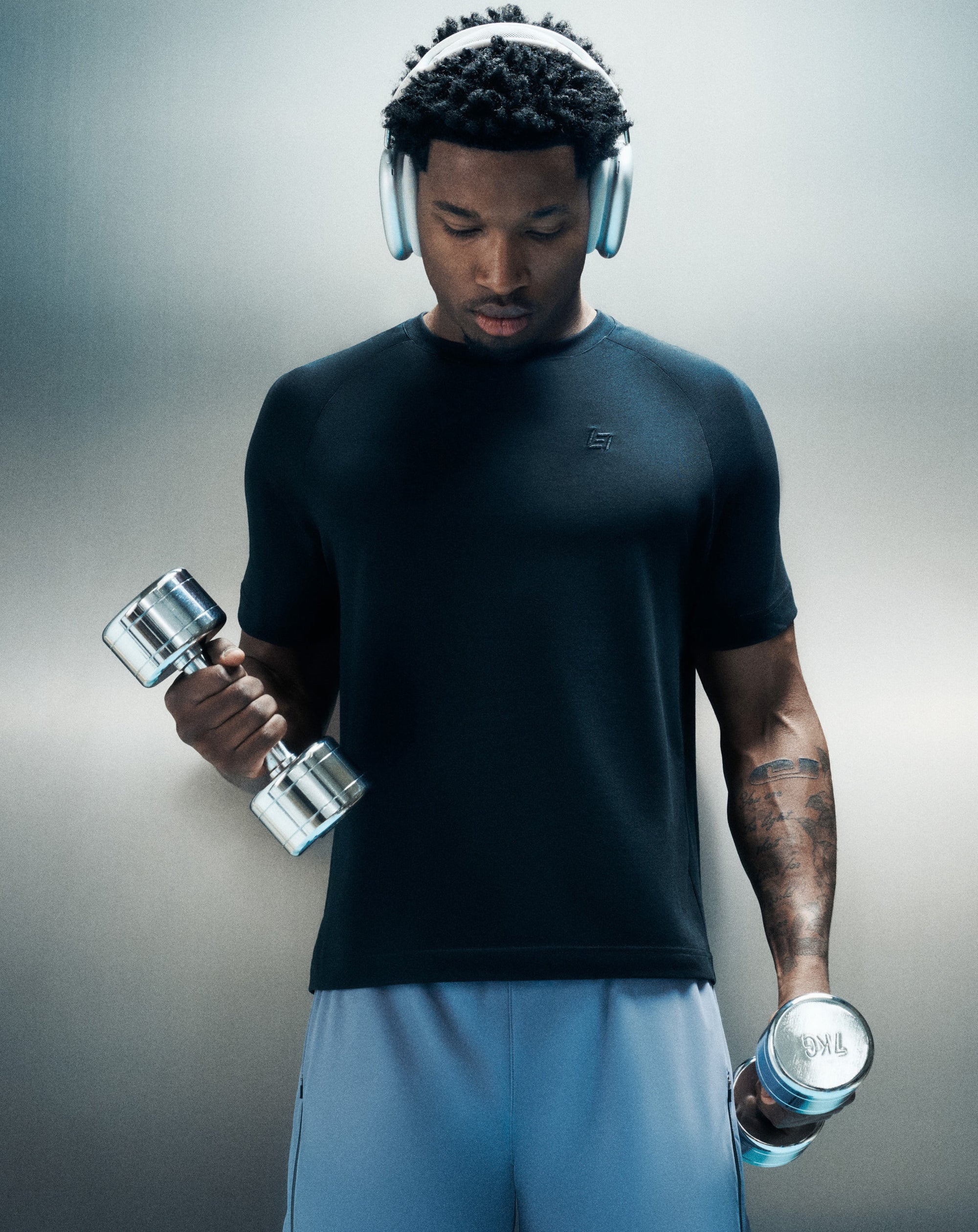 Foundation Tee 27" - Black