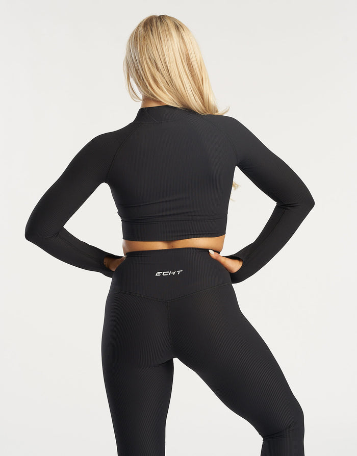 ECHT, Arise Essential is the must-have addition to your gym wardrobe 🔥 ⁠  With its new minimalist scrunch design and contouring, it's the u