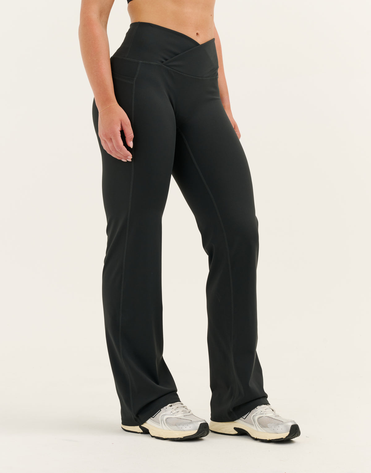 Nova Lycra® Straight Leg Pant - Phantom Black
