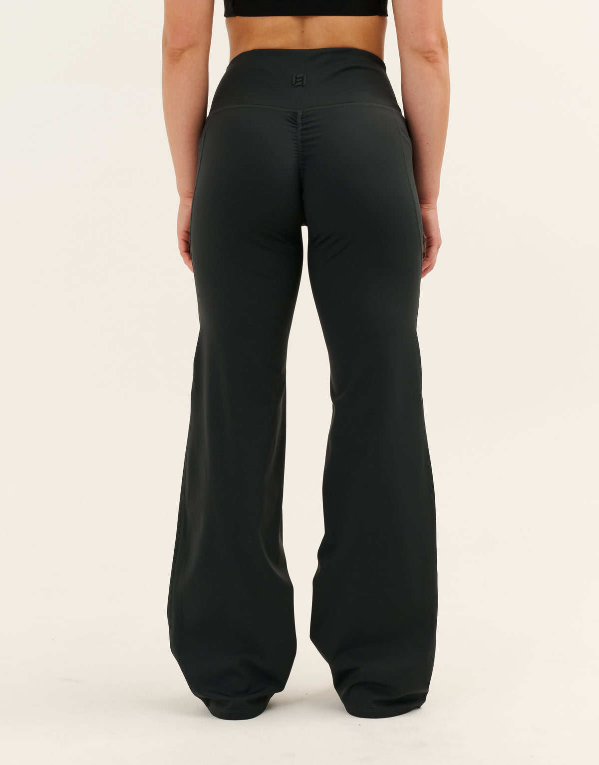 Nova Lycra® Pocket Wide Leg Pant - Phantom Black