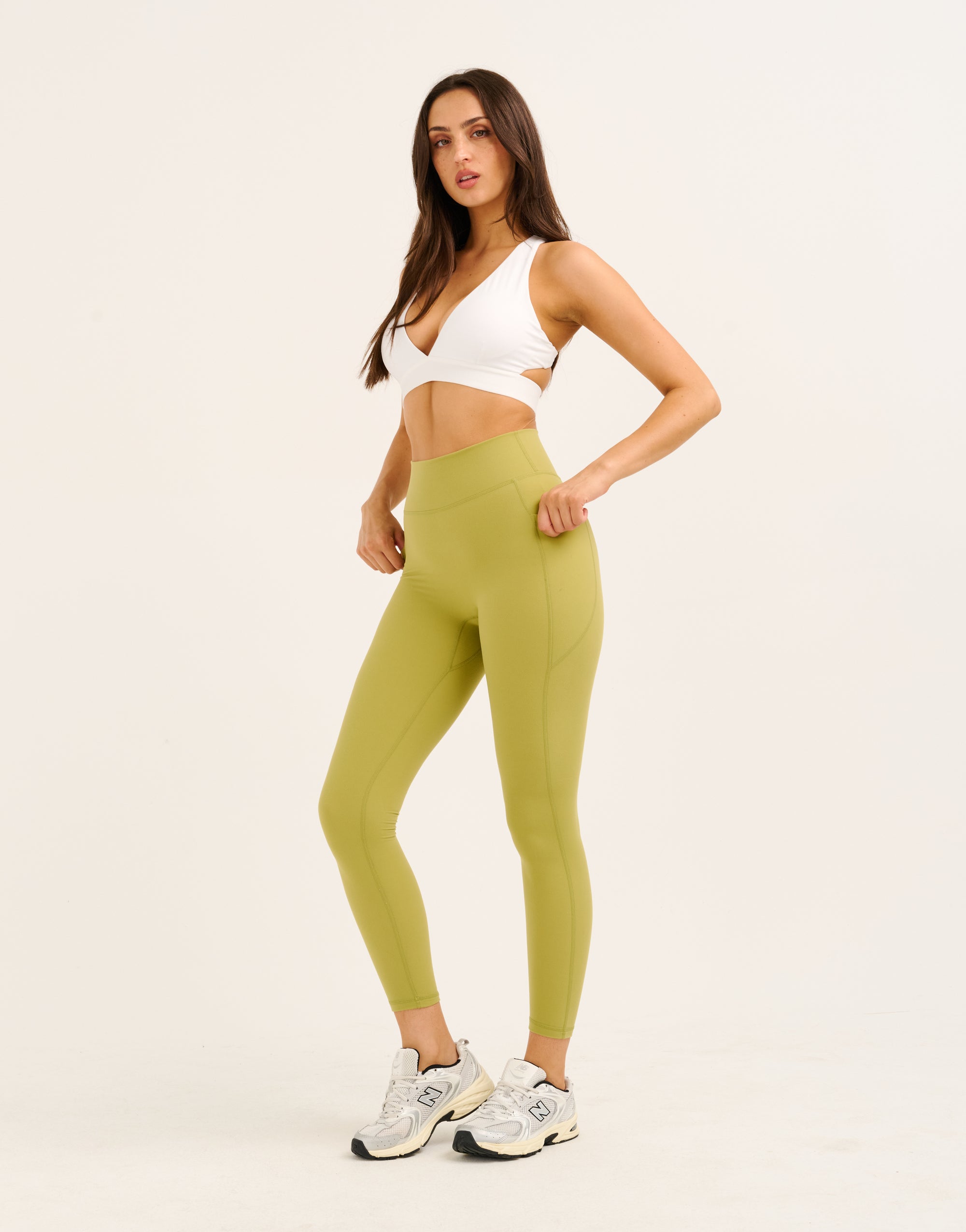 Ascend Pocket Leggings 25" - Olive