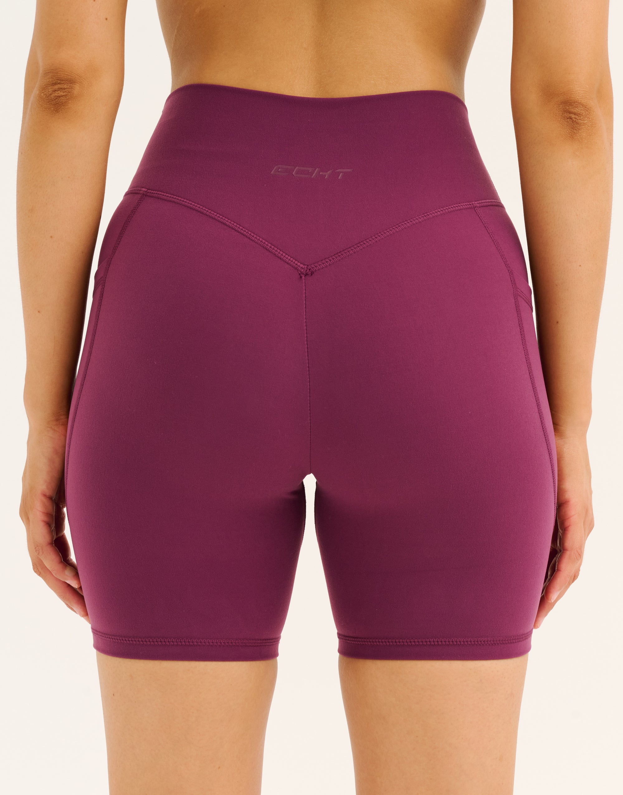 Ascend Pocket Shorts 6" - Blackberry