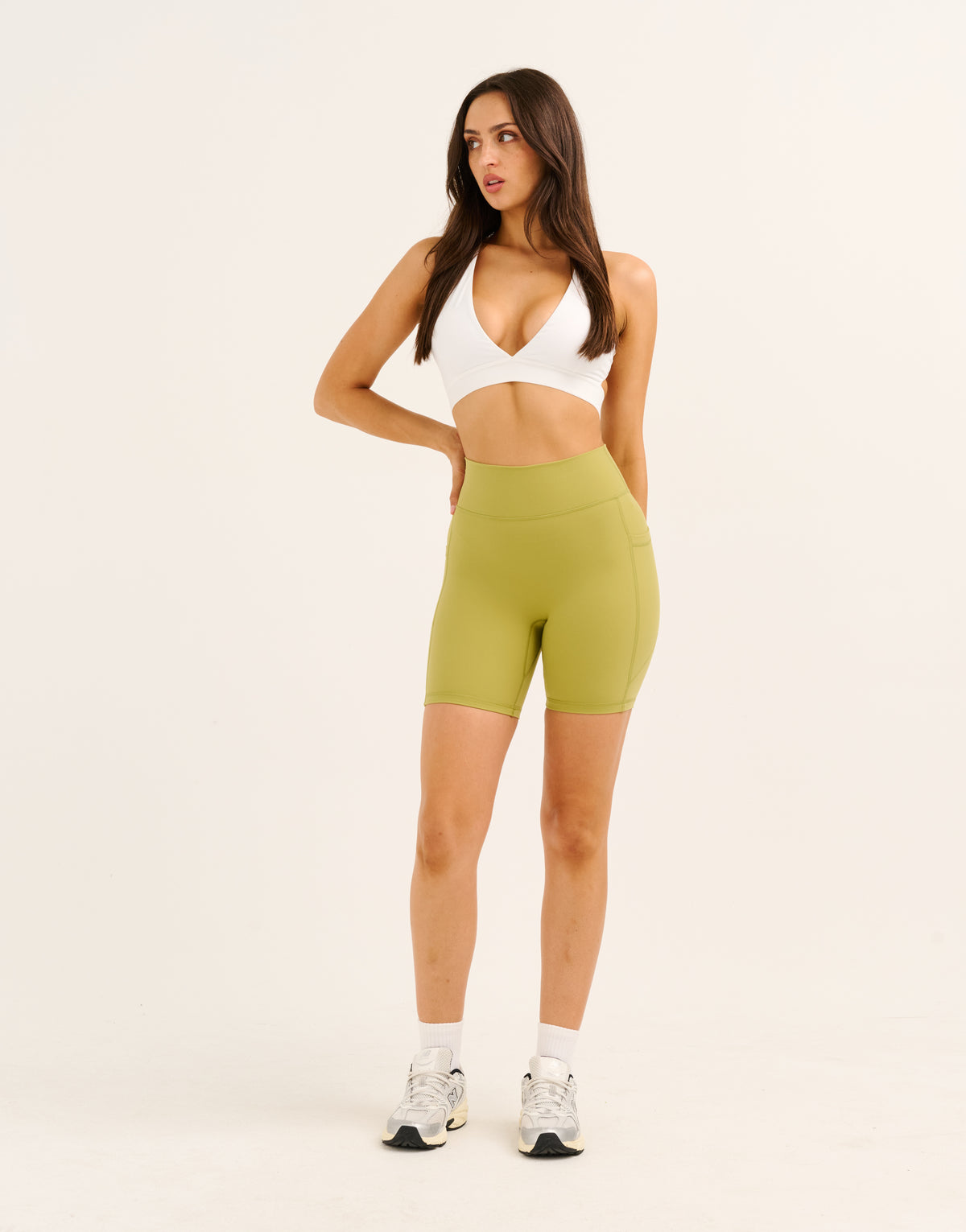 Ascend Pocket Shorts 6" - Olive