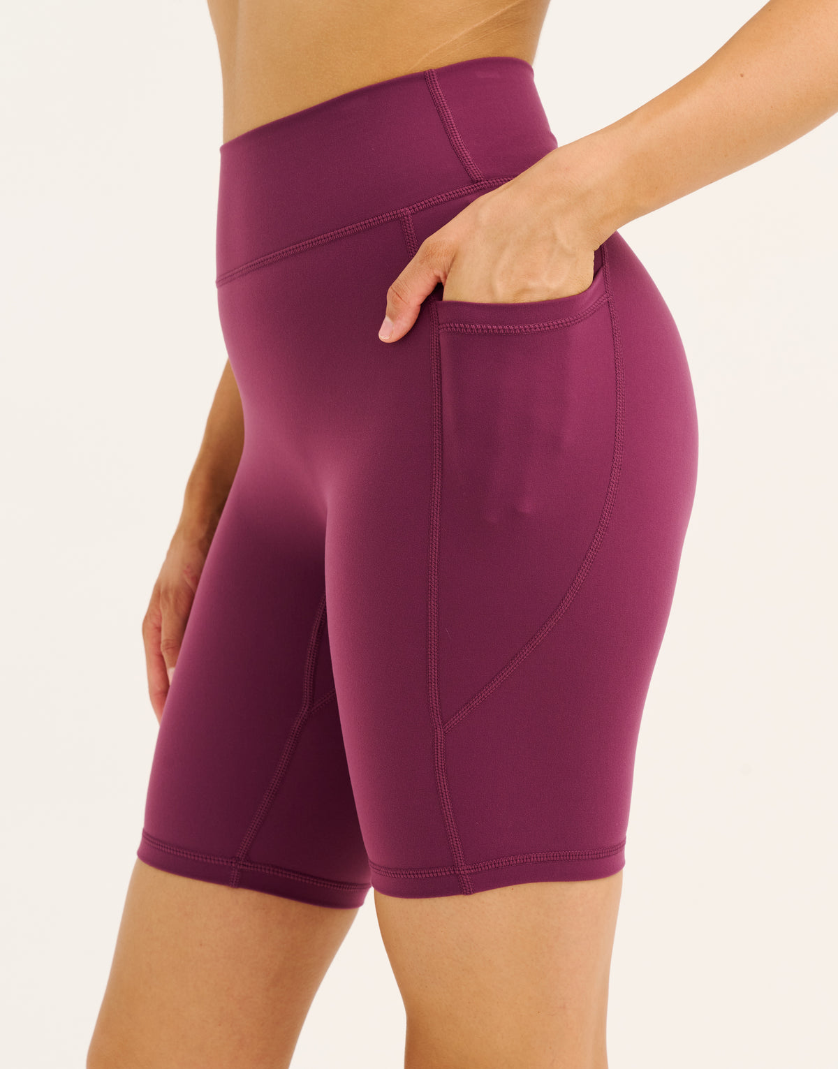 Ascend Pocket Shorts 8" - Blackberry