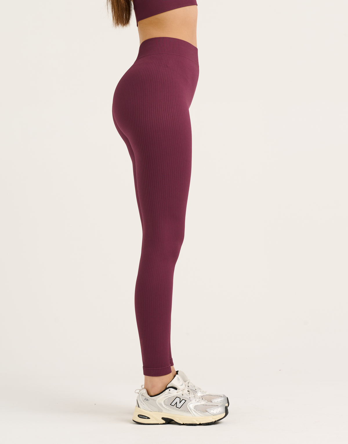 Arise Comfort Mid-Waist Leggings - Blackberry