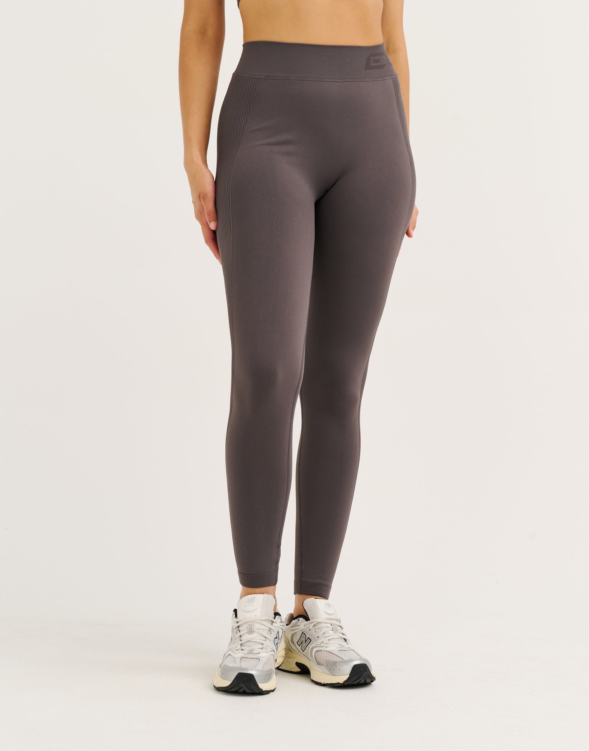 Arise Scrunch Mid-Waist Leggings - Slate Grey
