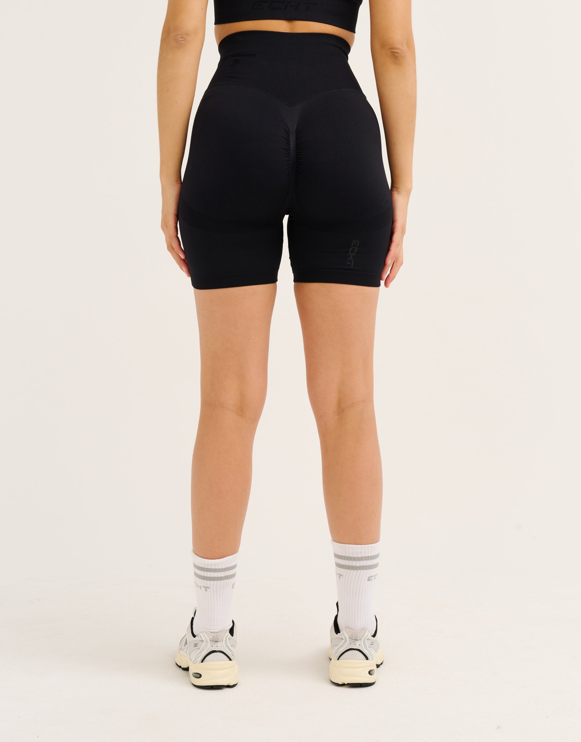 Arise Scrunch Shorts V2 - Stealth Black