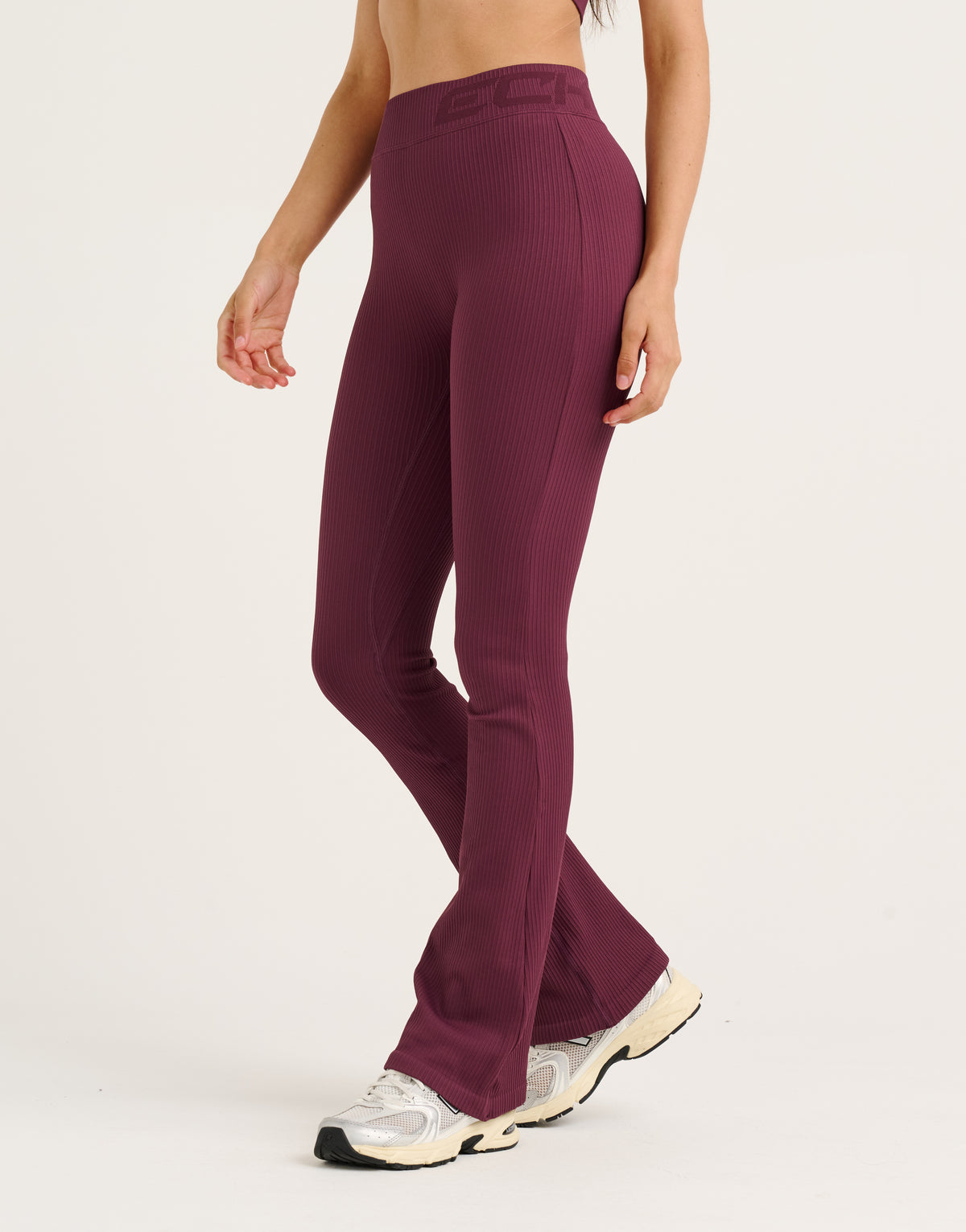 Arise Comfort Mid-Waist Flare Leggings - Blackberry