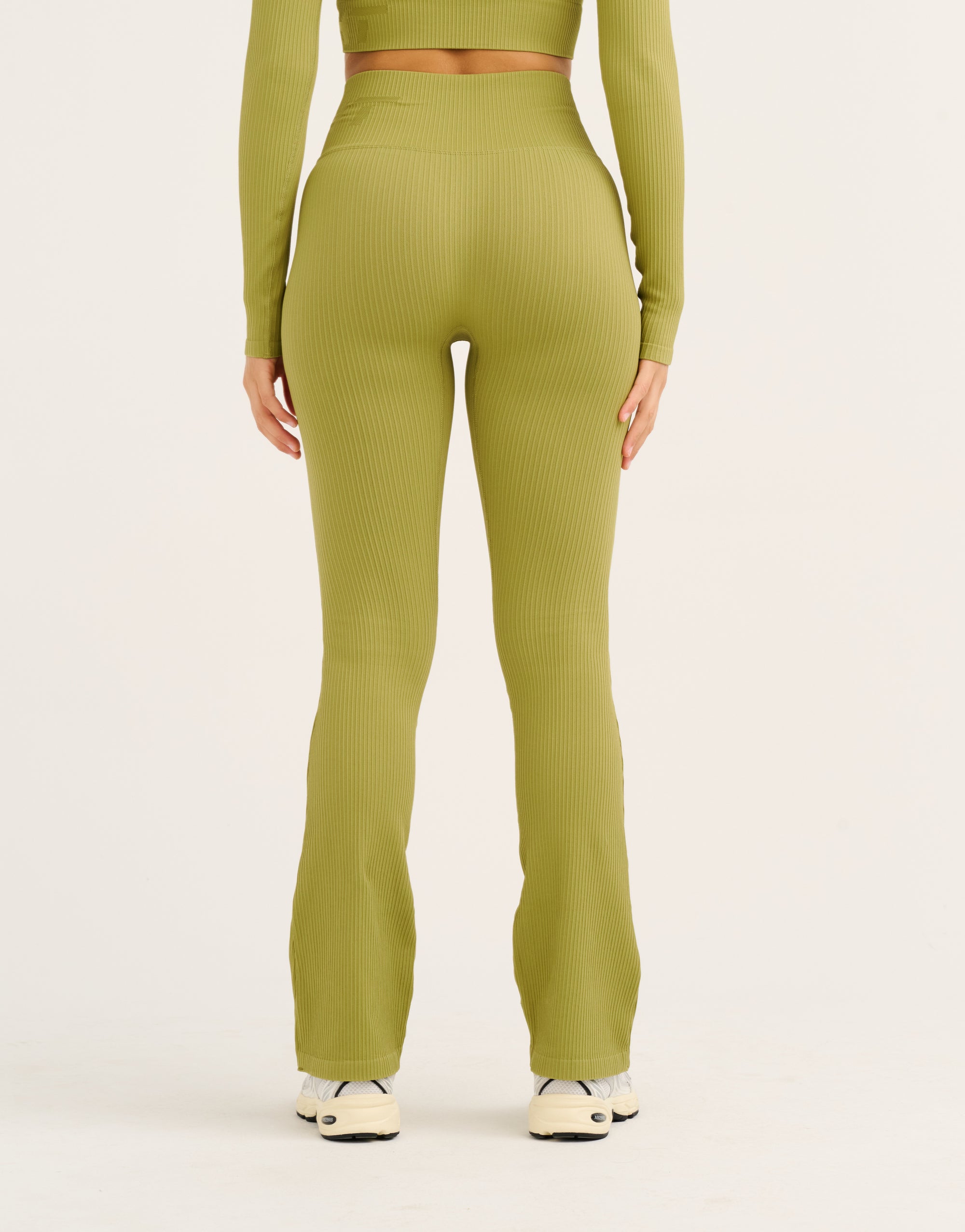 Arise Comfort Flare Leggings V2 - Olive