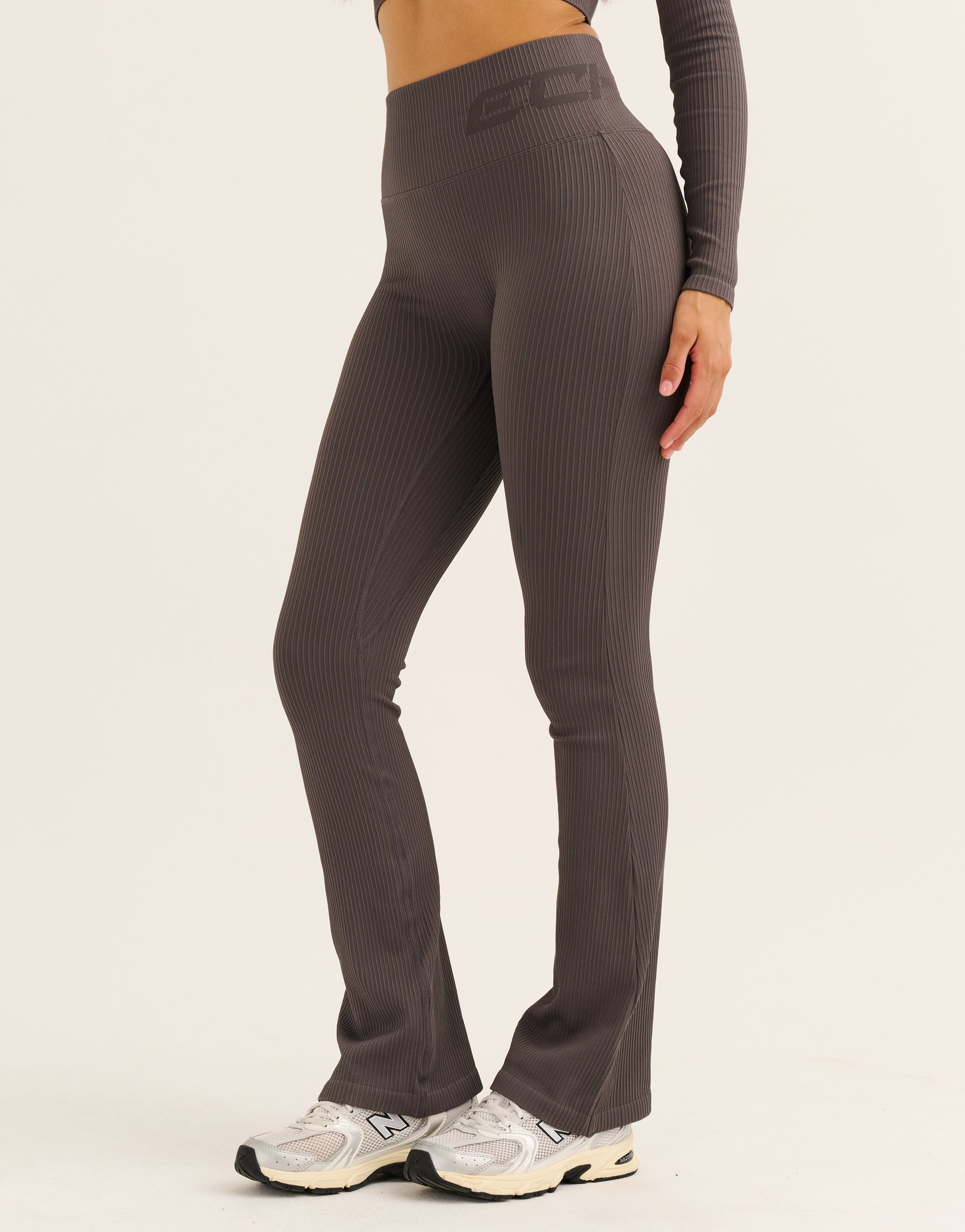 Arise Comfort Flare Leggings V2 - Slate Grey