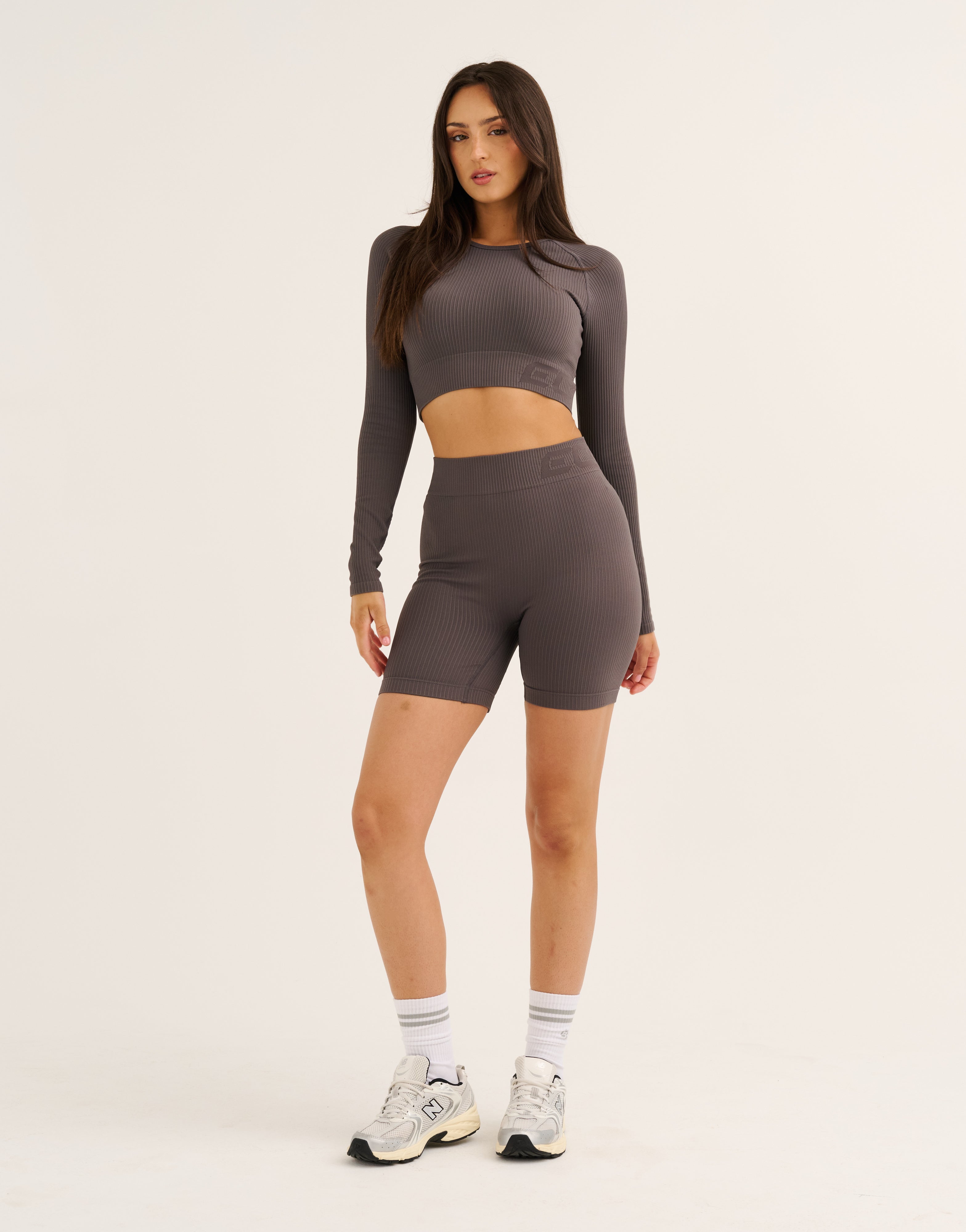 Arise Comfort Mid-Waist Shorts V2 - Slate Grey