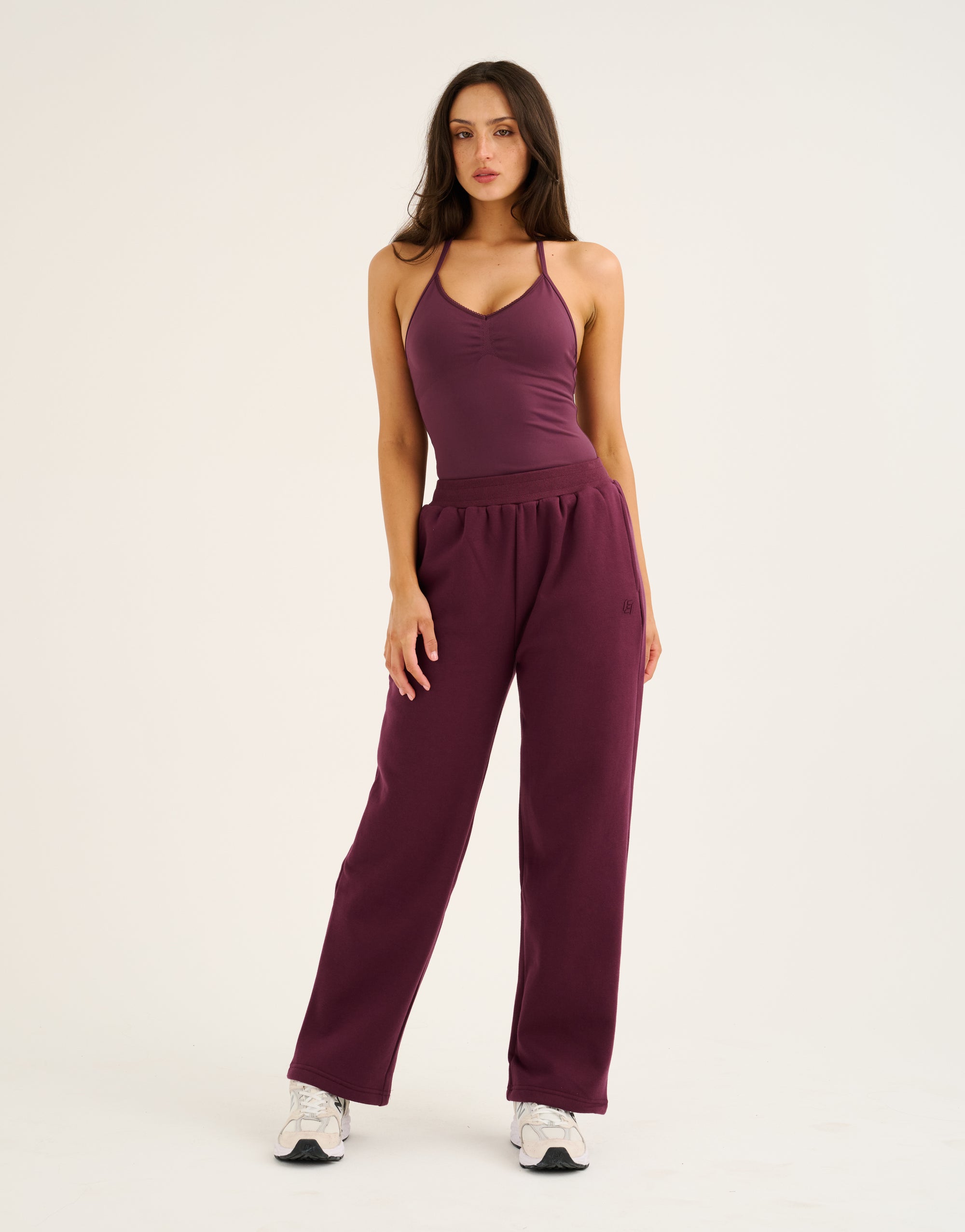 Elemental Straight Leg Sweatpants - Blackberry