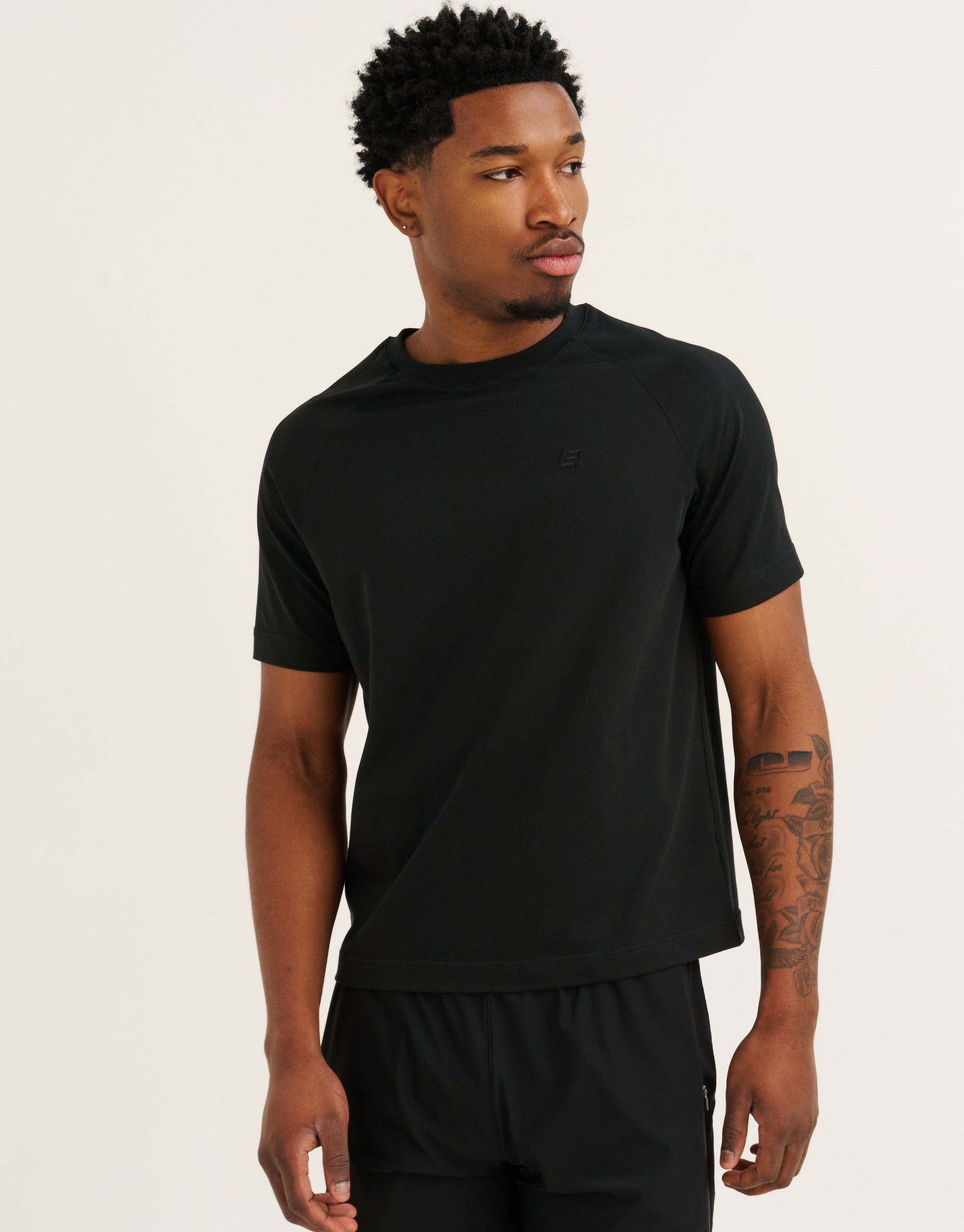 Foundation Tee 27" - Black