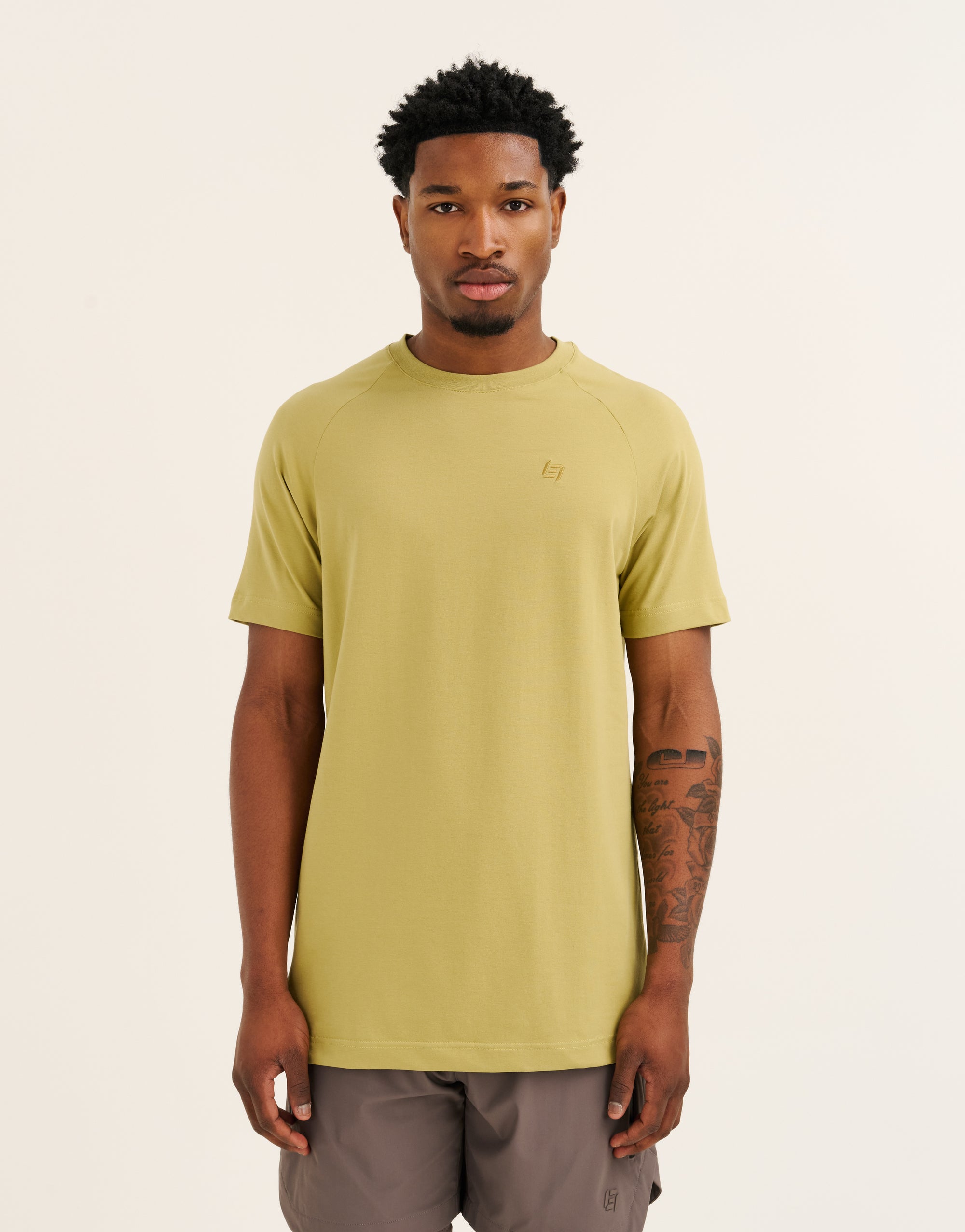 Foundation Tee 32" - Olive