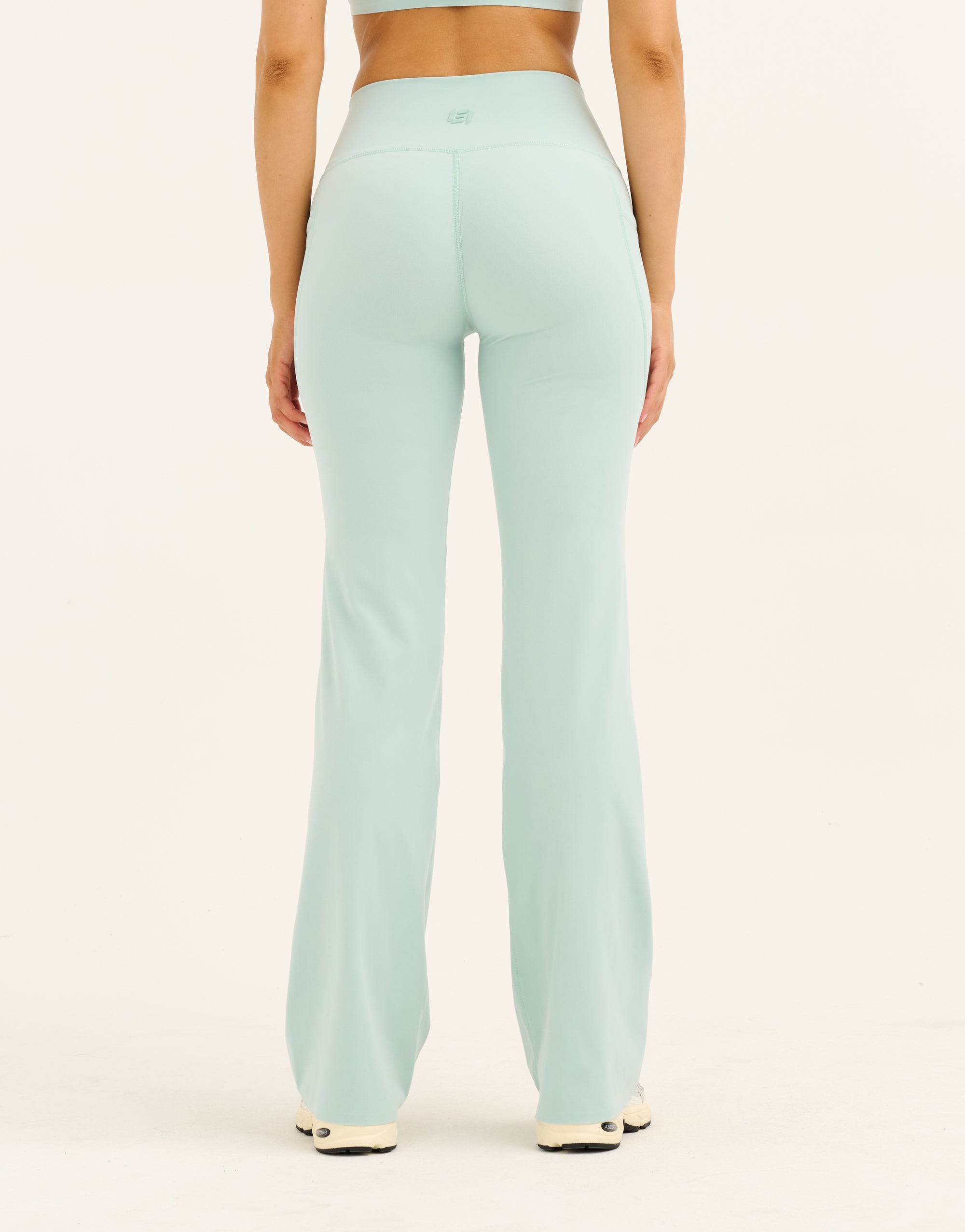 Lycra Invisible Scrunch Straight Leg Pant - Mint