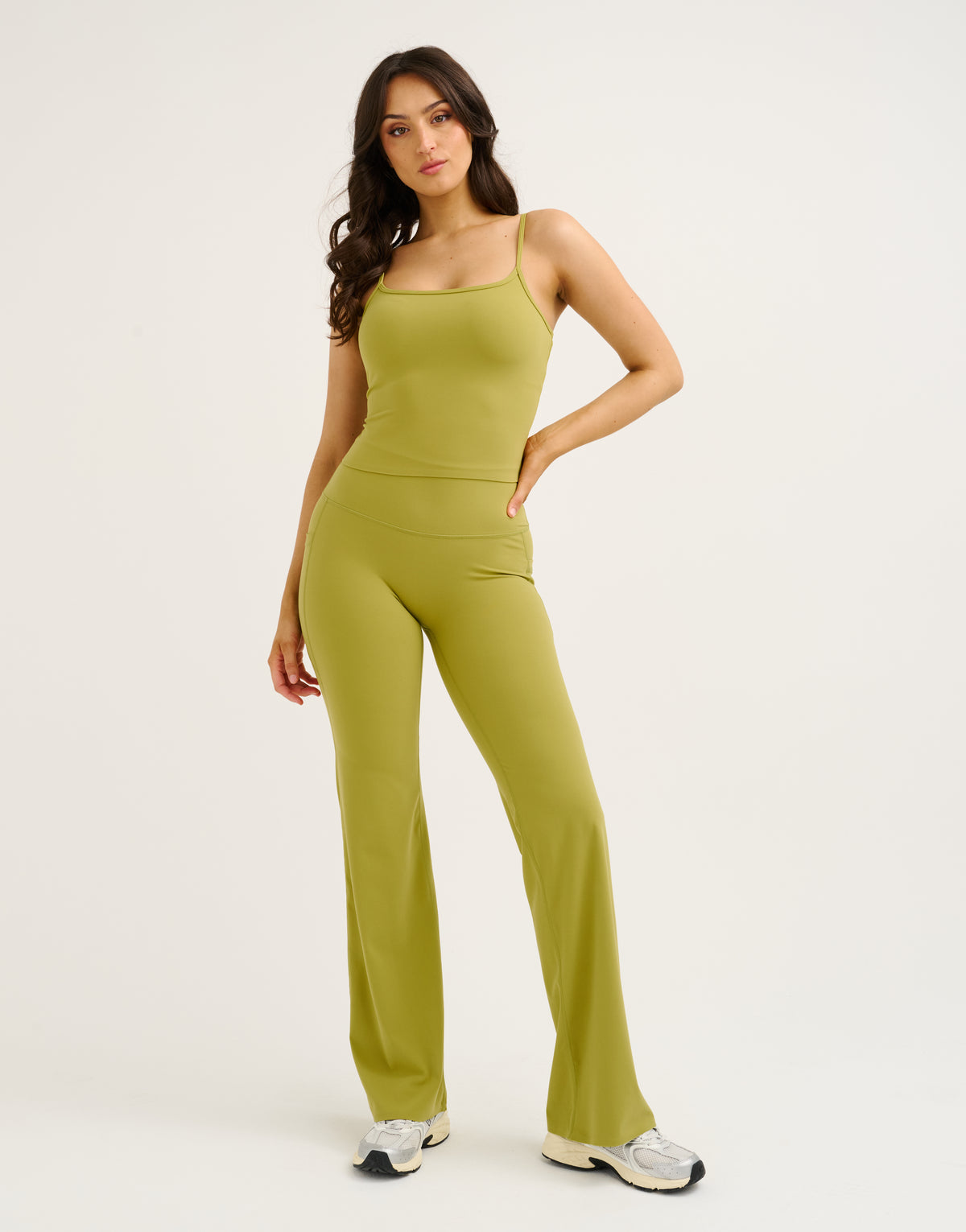 Lycra Invisible Scrunch Straight Leg Pant - Olive