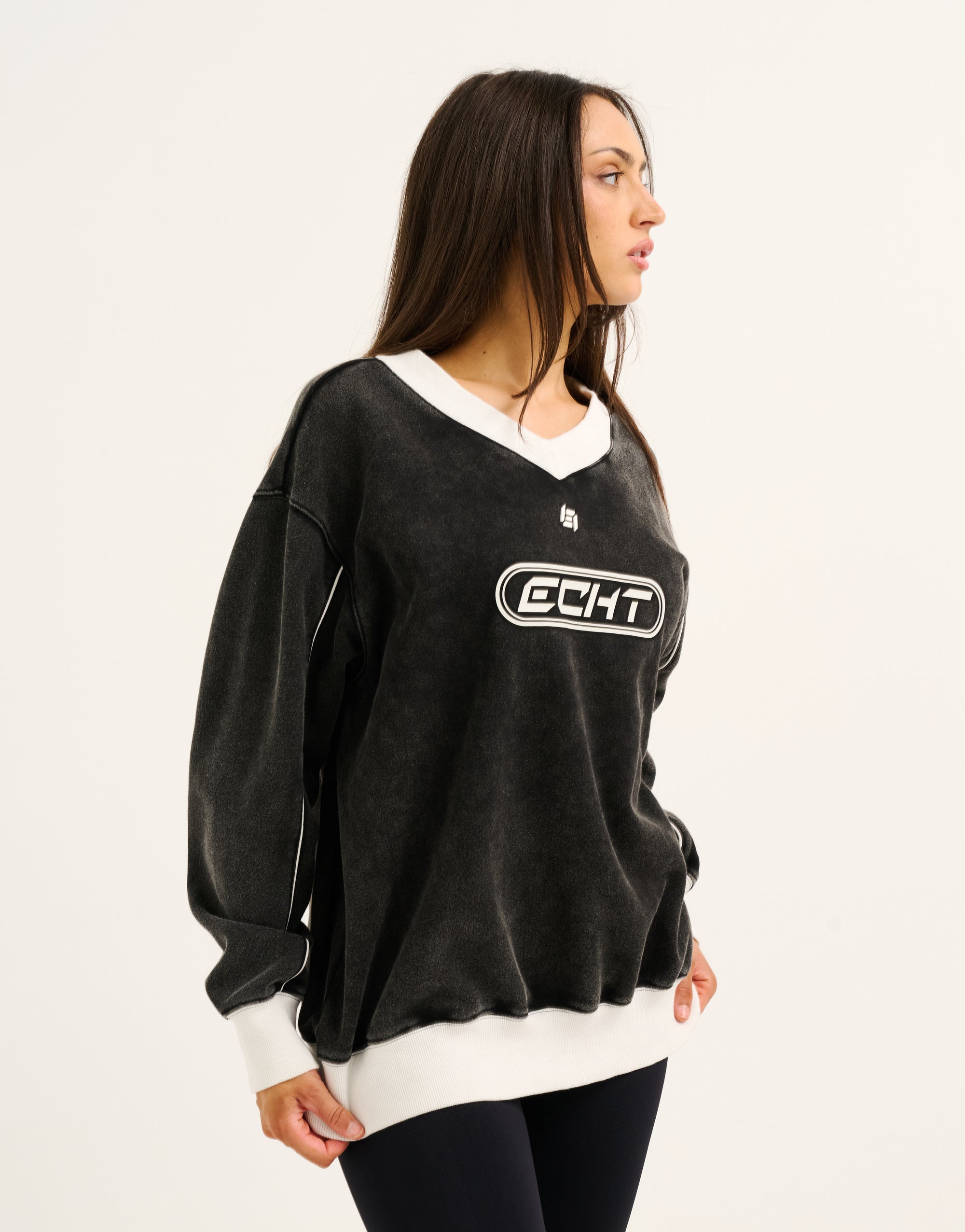 Club V Neck Sweatshirt - Black