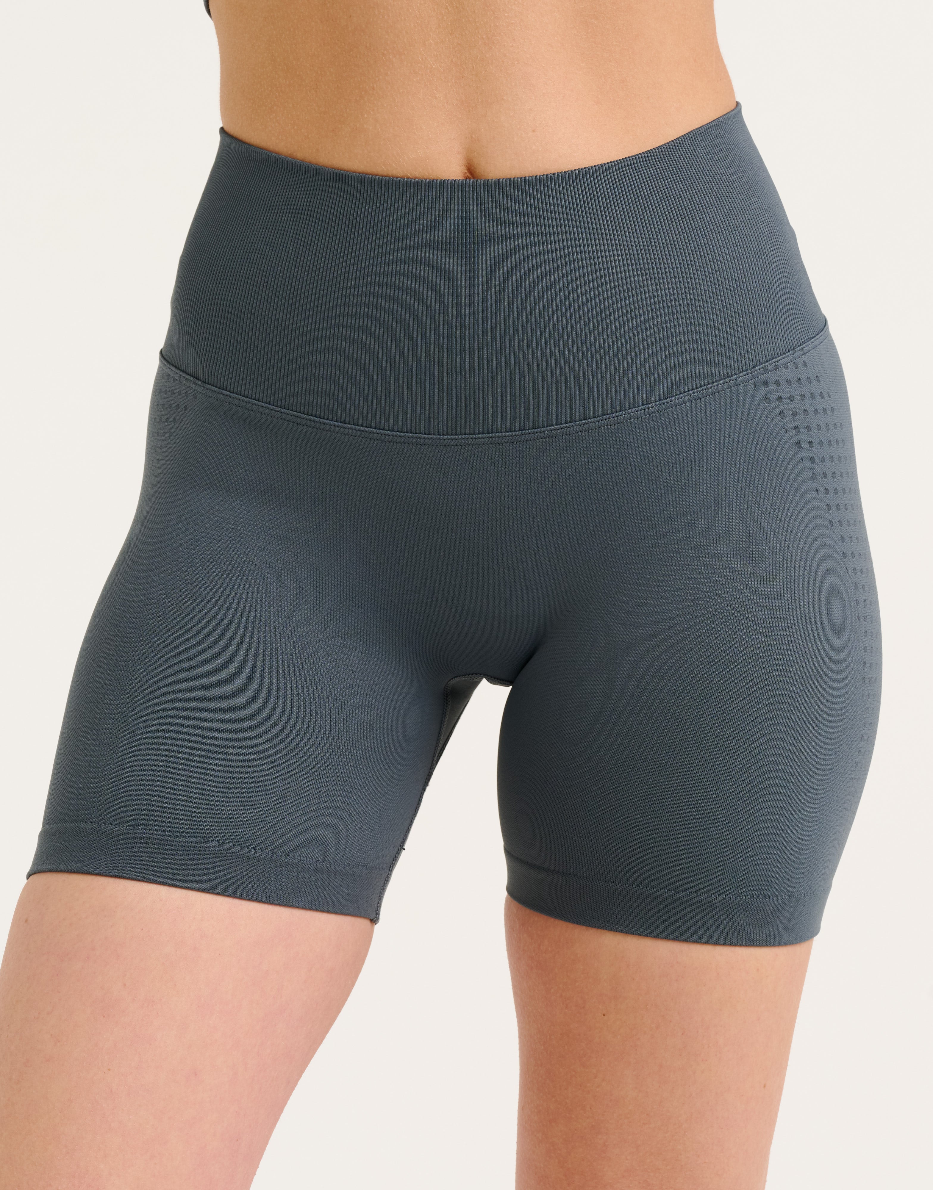 Tempo Pulse Shorts - Storm Grey