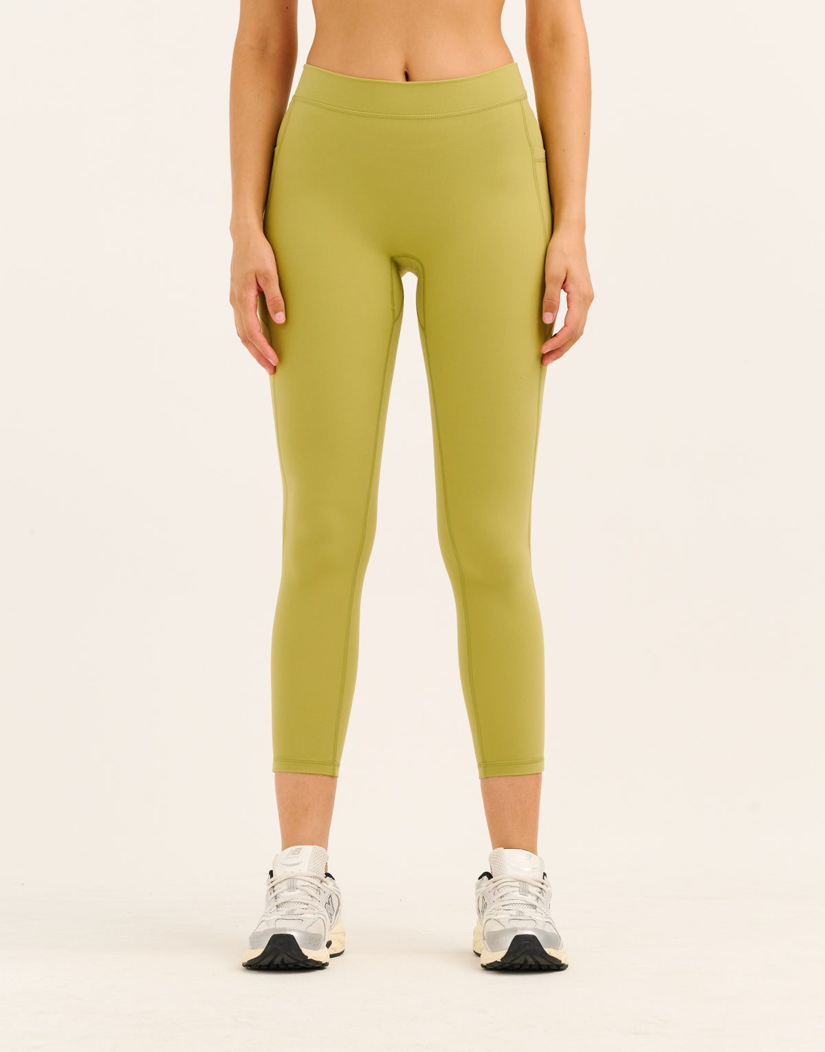 Ascend Pocket Mid-Waist Leggings 23" - Olive