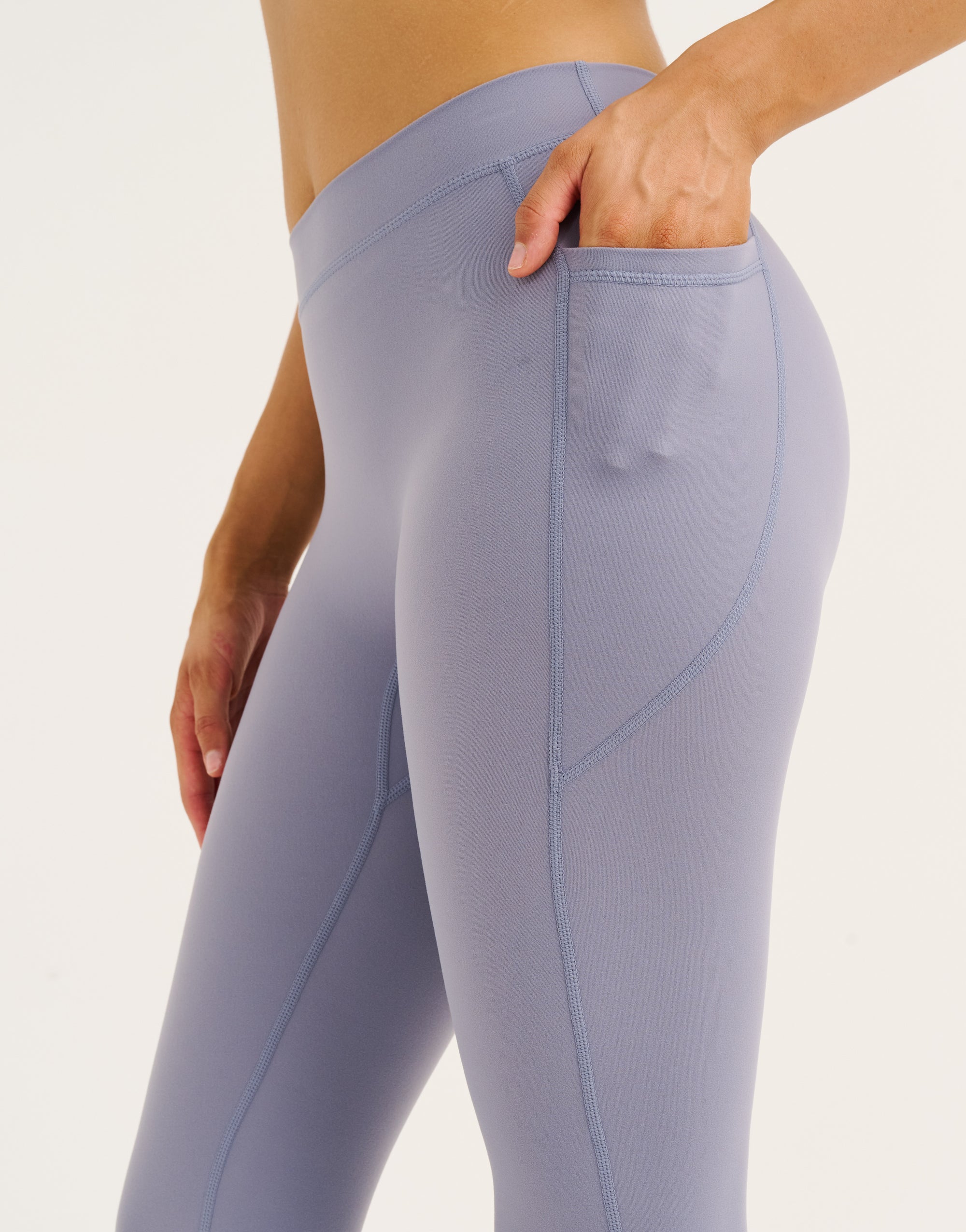 Ascend Pocket Mid-Waist Leggings 25" - Washed Blue