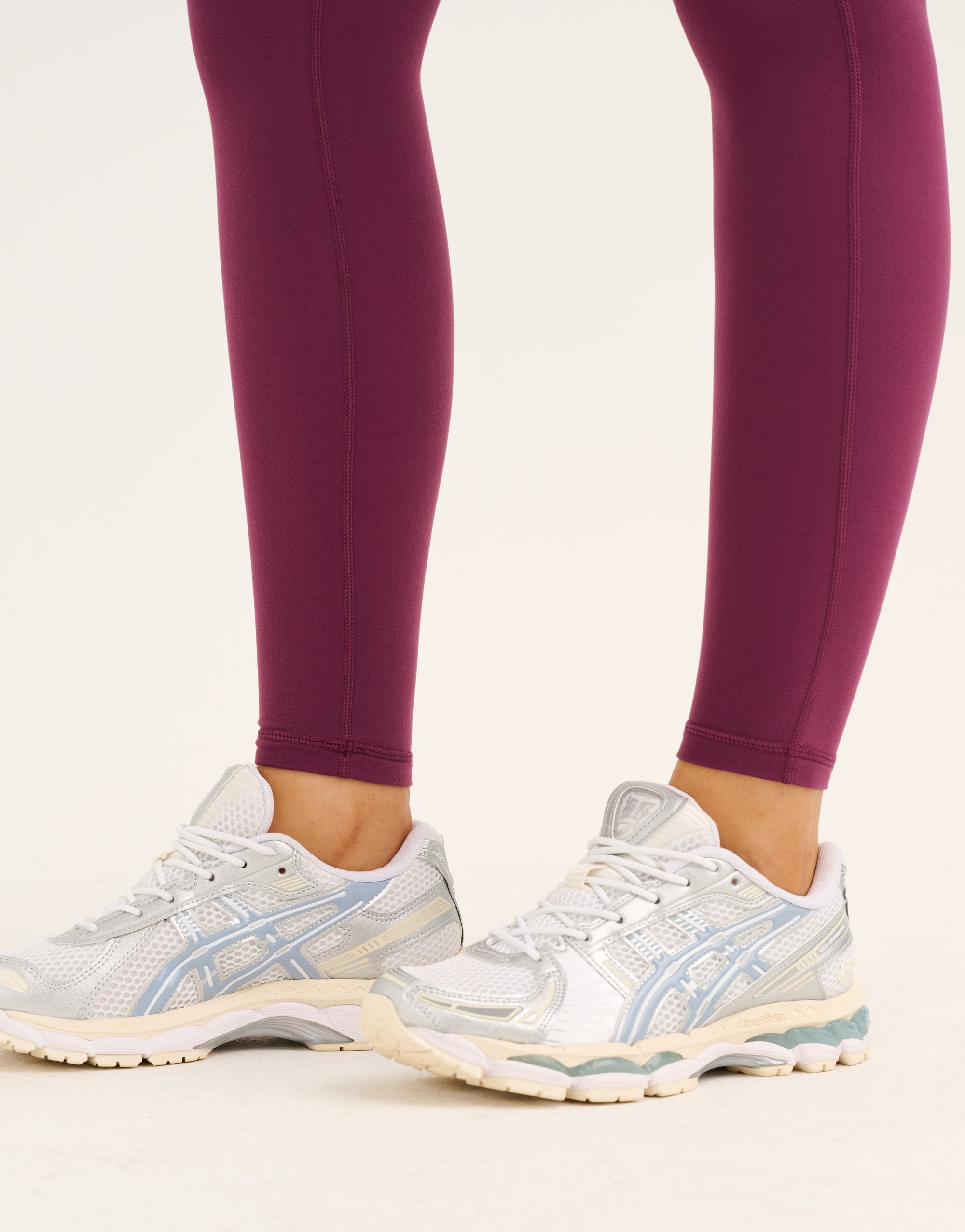 Ascend Pocket Mid-Waist Leggings 28" - Blackberry