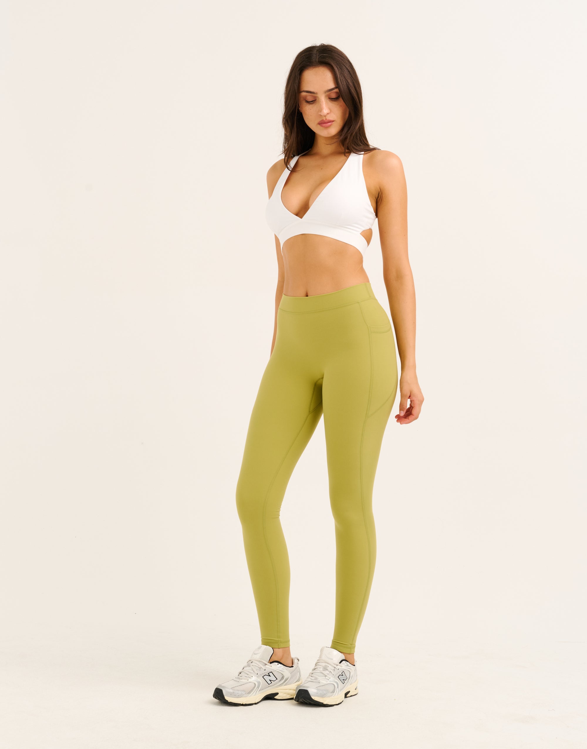 Ascend Pocket Mid-Waist Leggings 28" - Olive