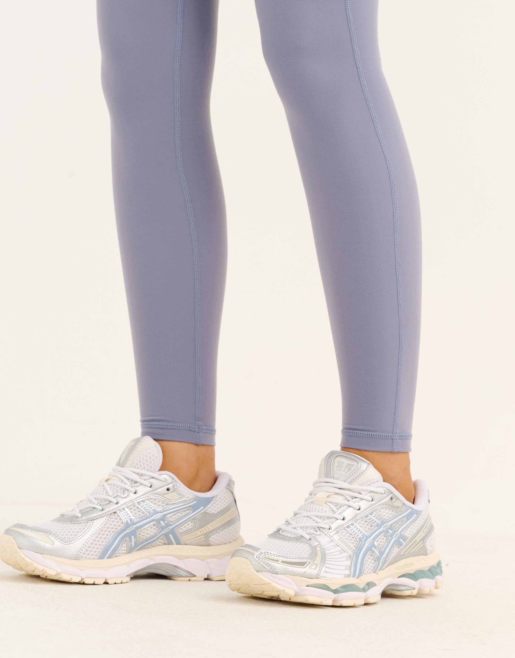 Ascend Pocket Mid-Waist Leggings 28" - Washed Blue