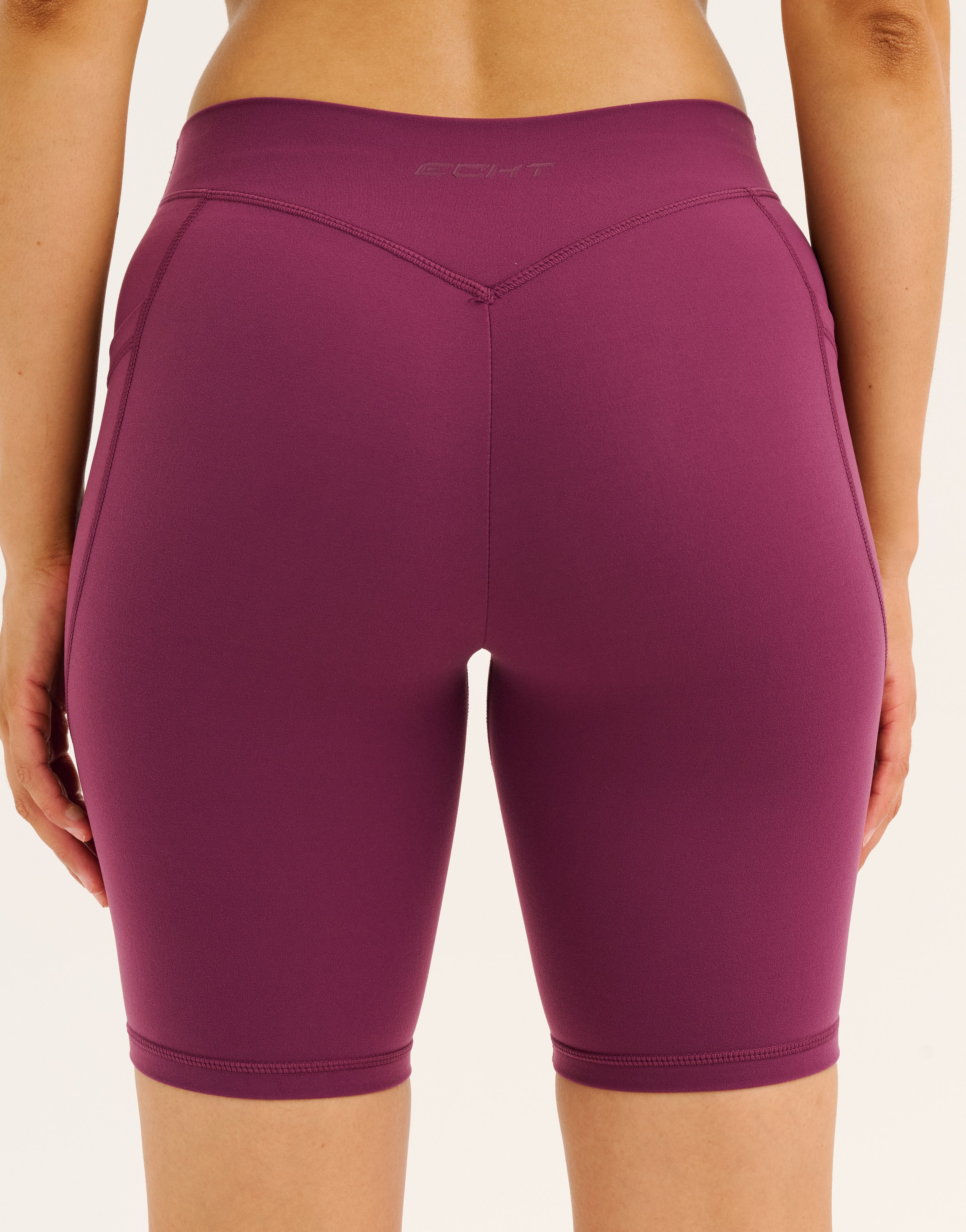 Ascend Pocket Mid-Waist Shorts 8" - Blackberry