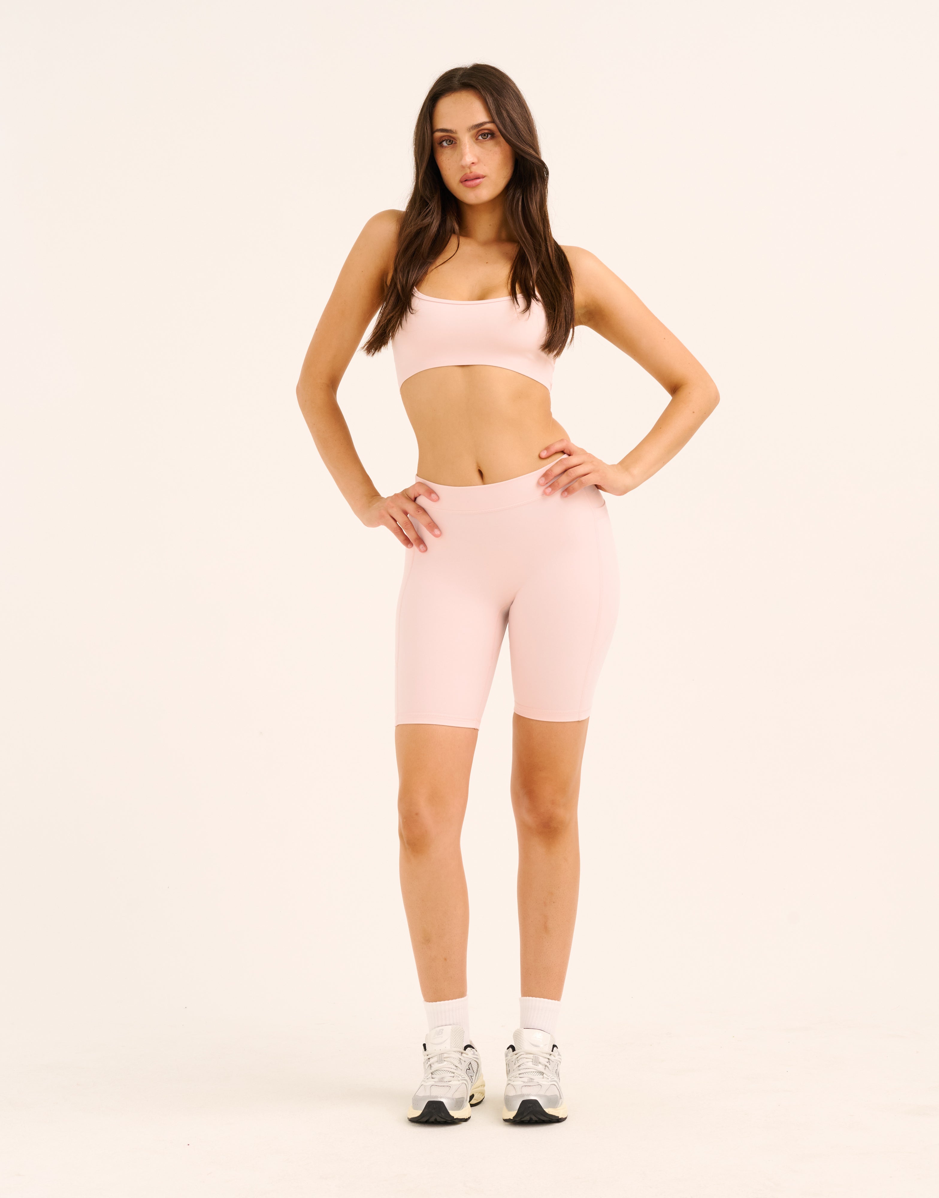 Ascend Pocket Mid-Waist Shorts 8" - Mauve