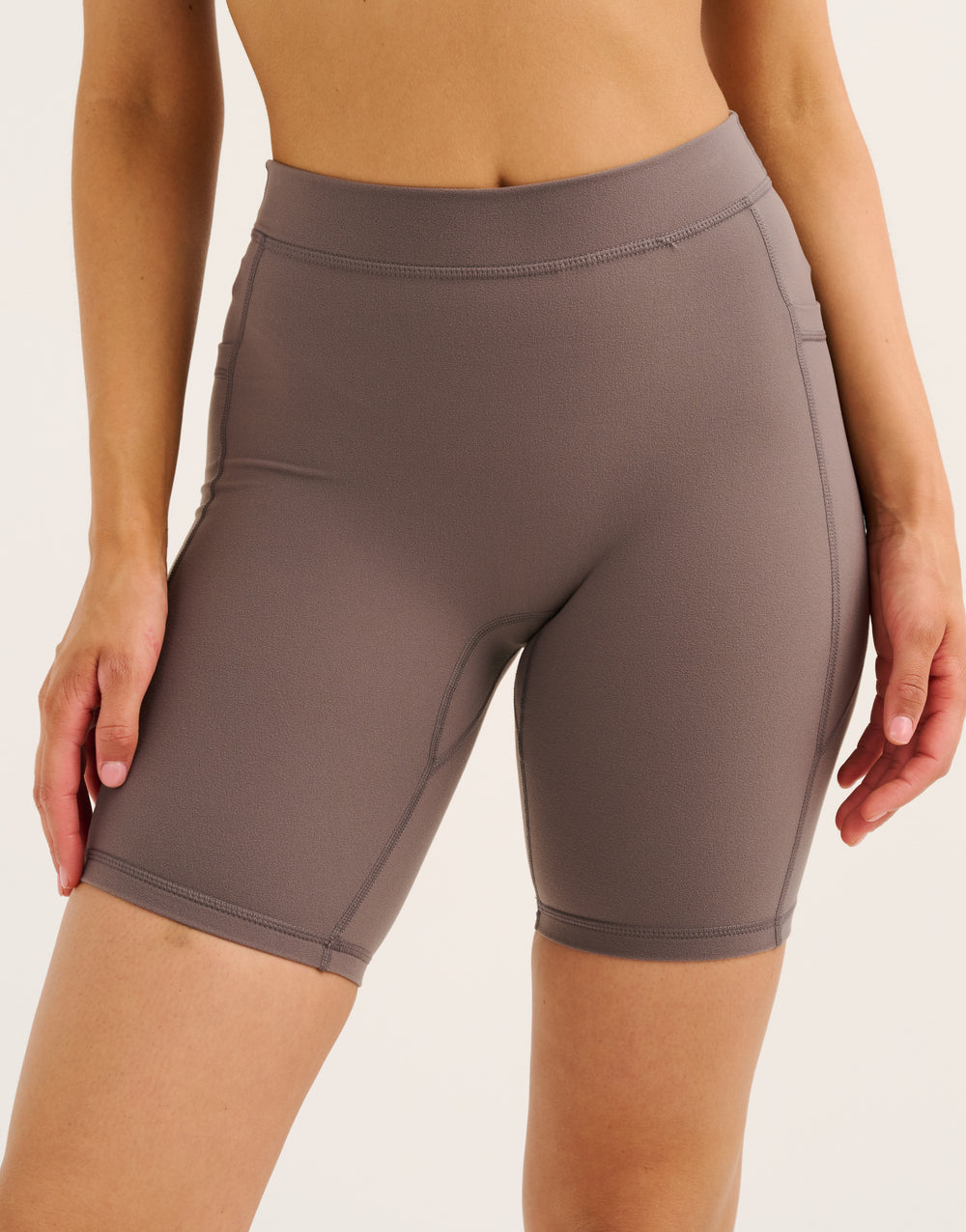 Ascend Pocket Mid-Waist Shorts 8