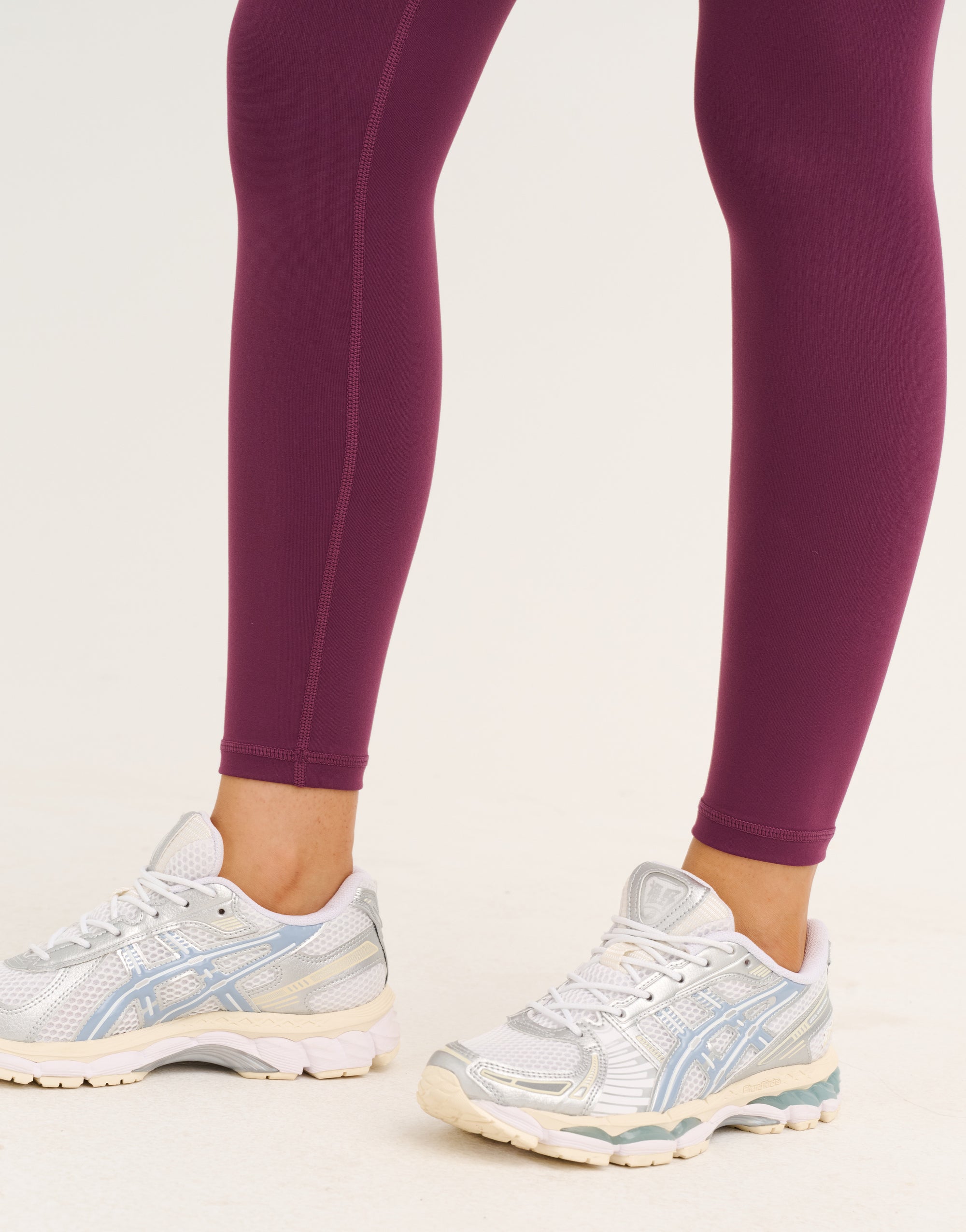 Force Scrunch Mid-Waist Leggings - Blackberry
