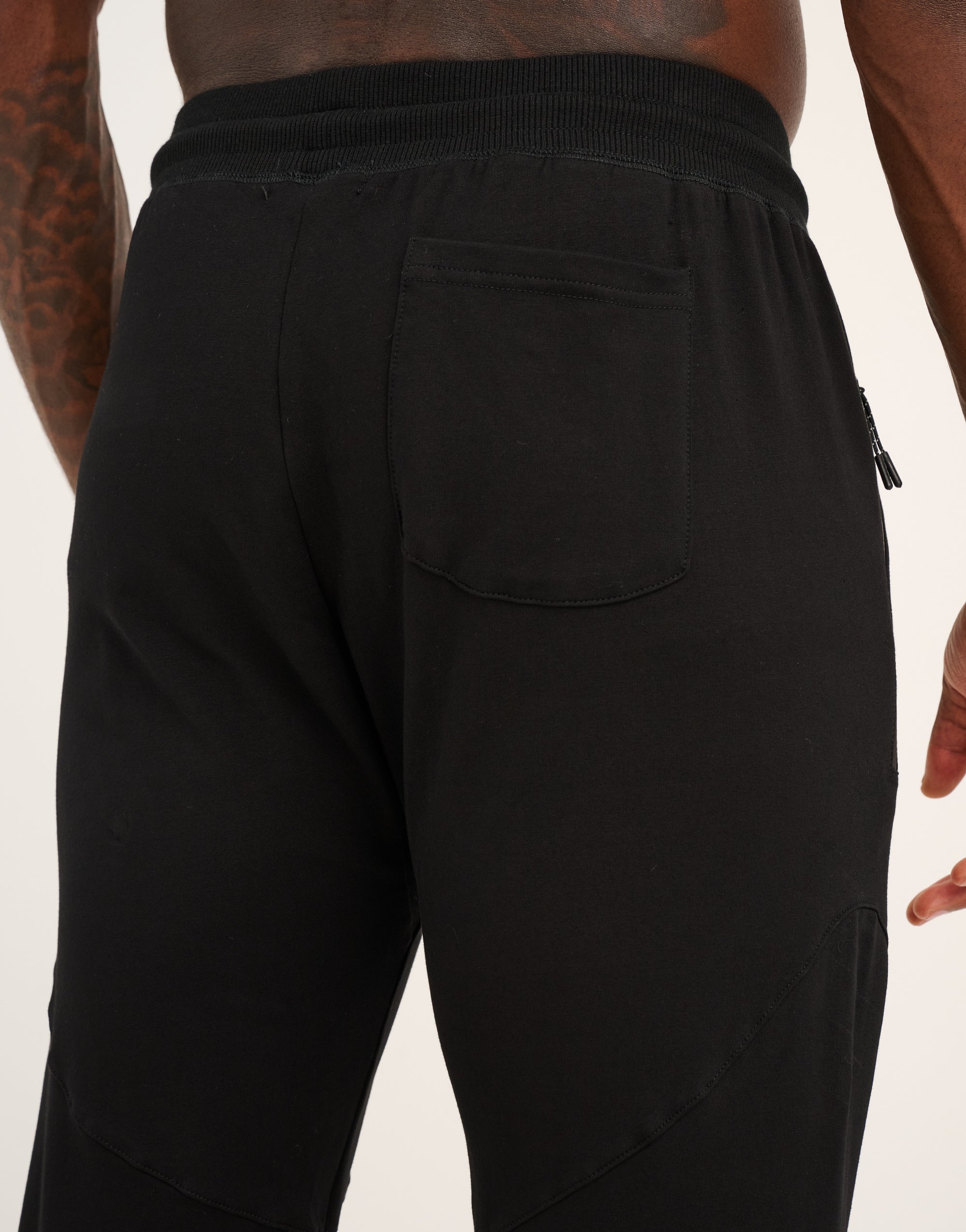 Echt Tapered Joggers - Black