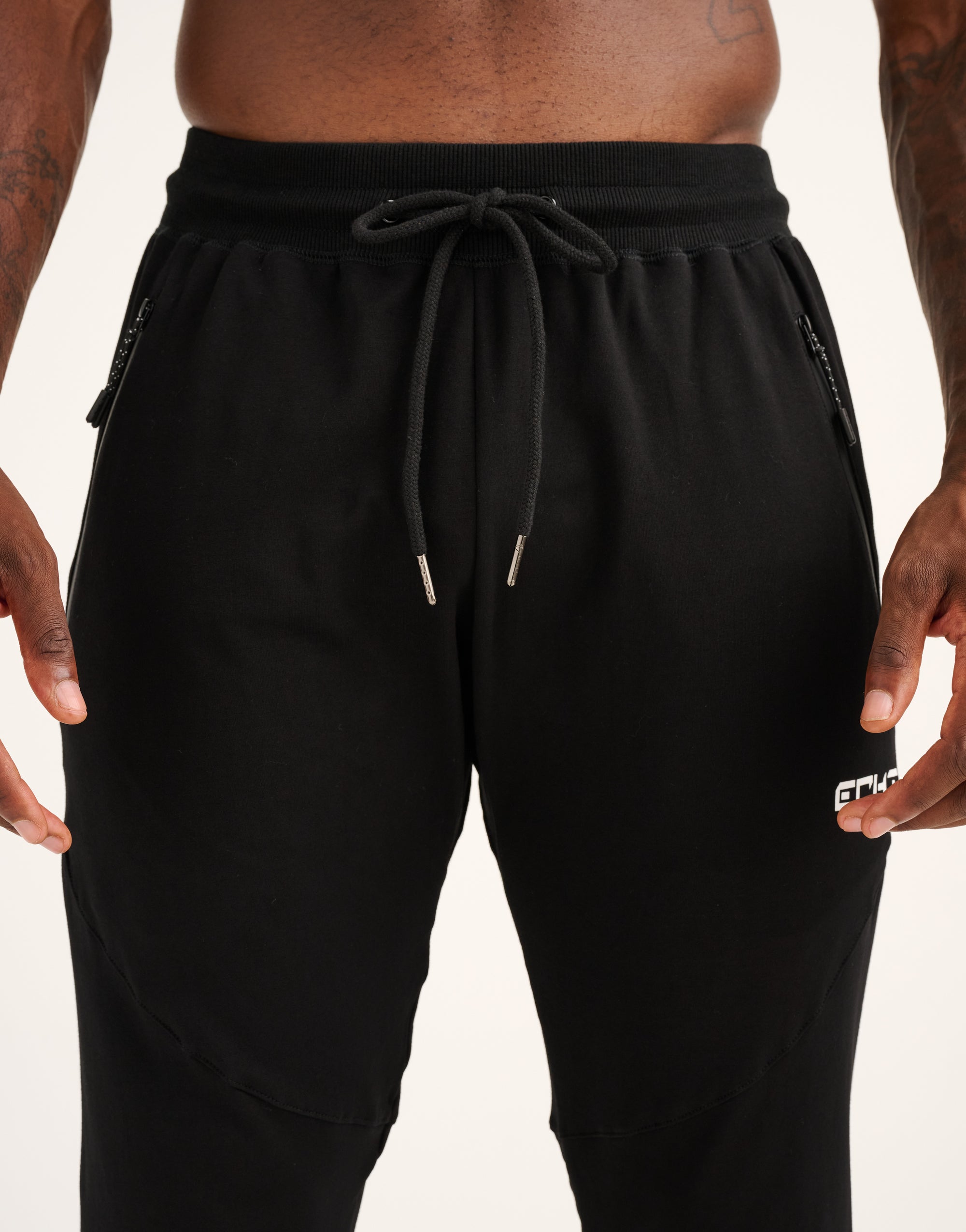 Echt Tapered Joggers - Black